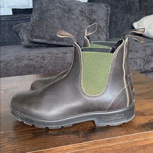 Blundstone Dark Brown Boots with Olive Elastic